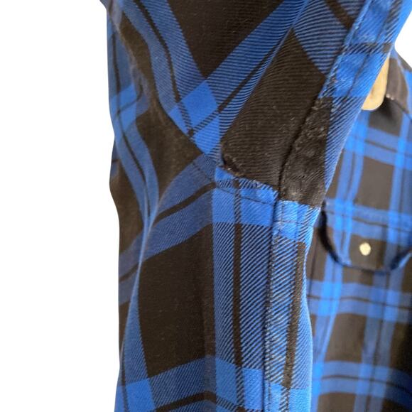 Cabelas Blue Black Checked Flannel Outdoors Gorpcore Button Down Shirt Size XL - Picture 11 of 16